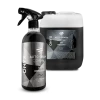 ONYX Tire Dressing, butelka z atomizerem 750 ml obok kanistra 5 l na białym tle