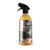 butelka SUNSTONE Fabric Cleaner 750 ml z atomizerem na białym tle