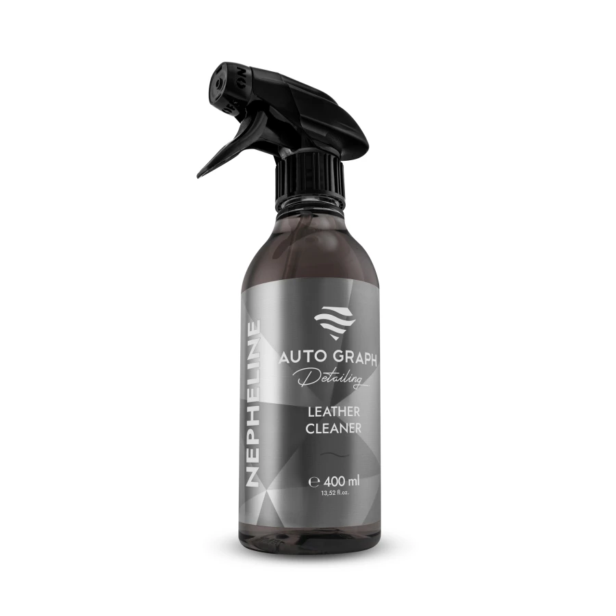 butelka z atomizerem NEPHELINE Leather Cleaner 400 ml na białym tle